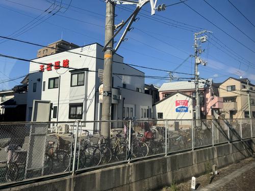 Electric poles and wires everywhere in Osaca.